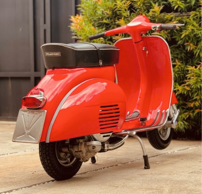 vespa VBA 1959 , entièrement restaurée, carte grise collection, proche de Grenoble 