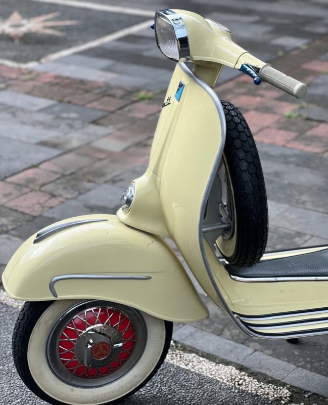 ✨ Vespa GL 1964, entièrement restaurée, certifiée d origine, carte grise collection, proche de Reims 