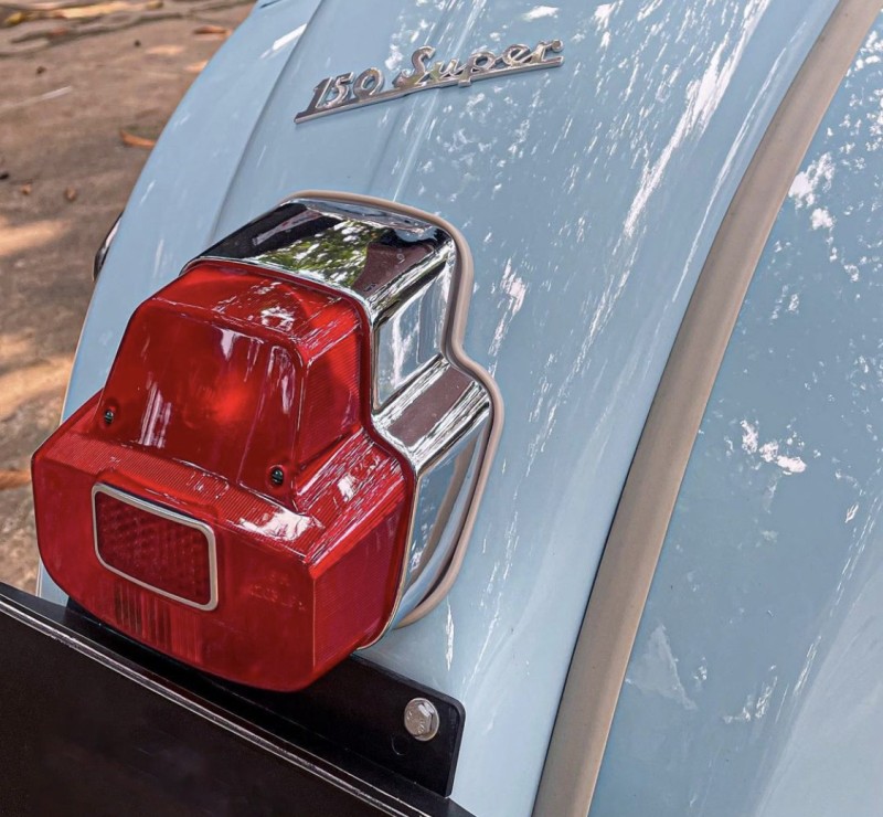 vente de vespa super 150 1966 entièrement restauré proche de st Rémy de Provence 