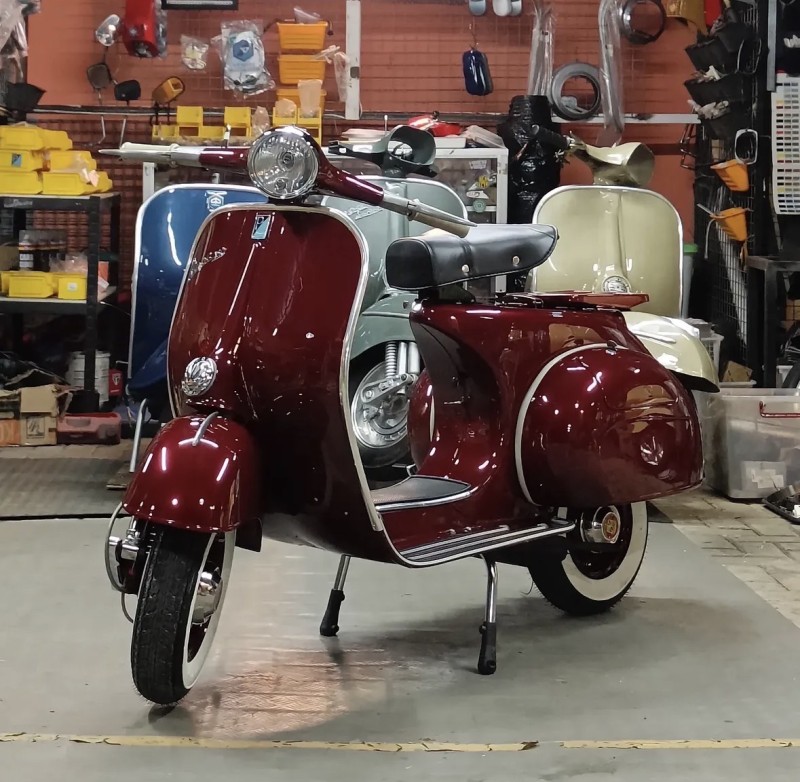 Livraison d’une Vespa VBA restaurée à Èze : l’élégance intemporelle signée @lavespazienne, carte grise collection, restauration complète 