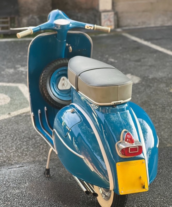 vespa VNB 1963, restaurée complètement, certifiée collection, carte grise de collection, proche Paris