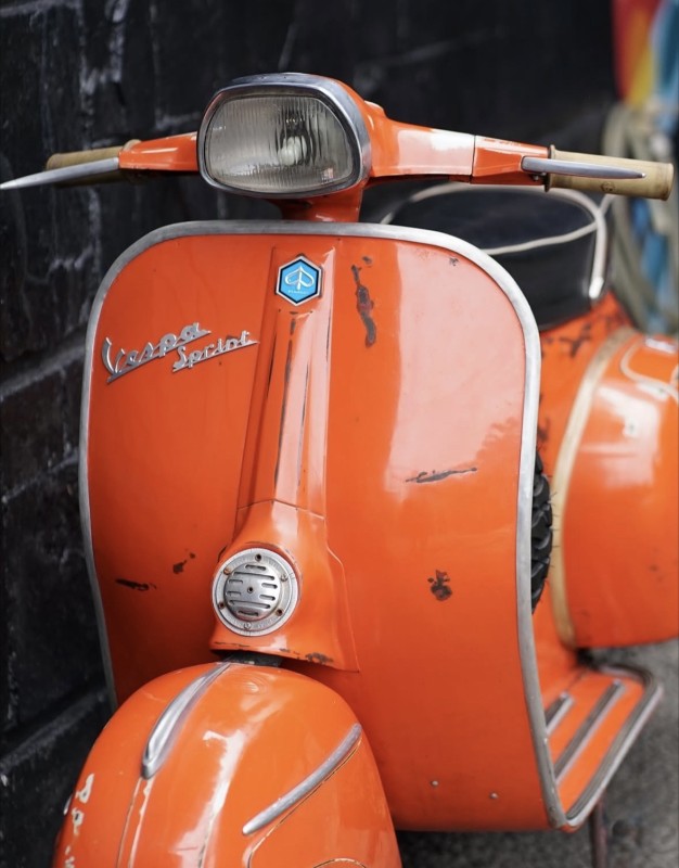 Achat Vespa vintage restaurée à Lyon – Vespa Sprint, Vespa Super, Vespa des années 60 et 70