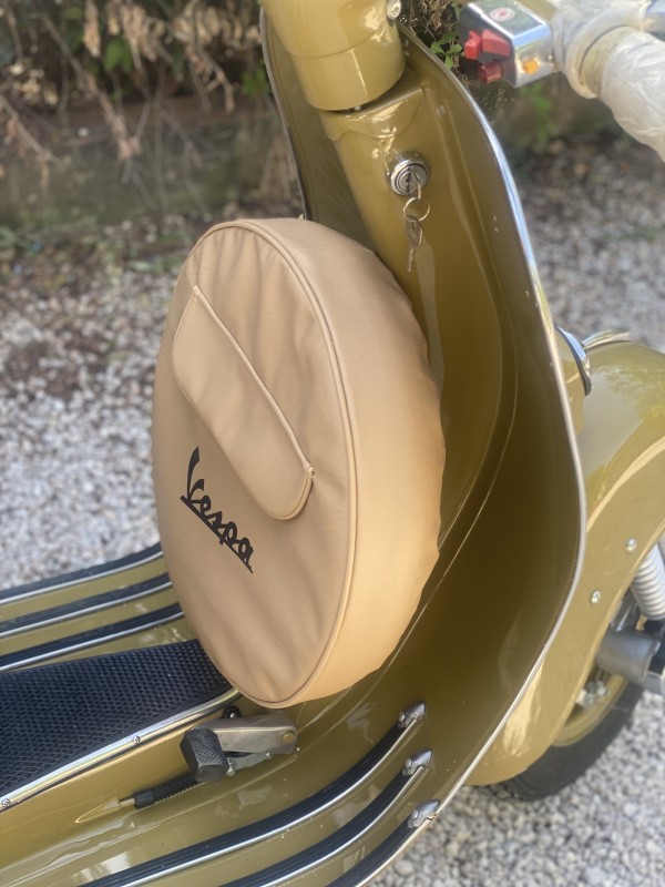 vespa VNB 1963 entièrement restaurée. proche de Marseille 