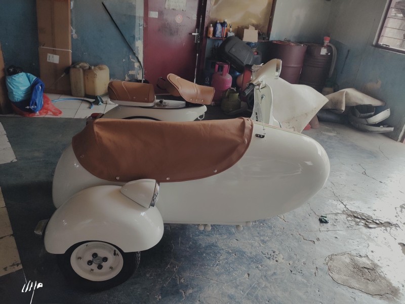 Sidecar vespa entièrement personnalisé, restauration complète, carte grise collection , Paris 