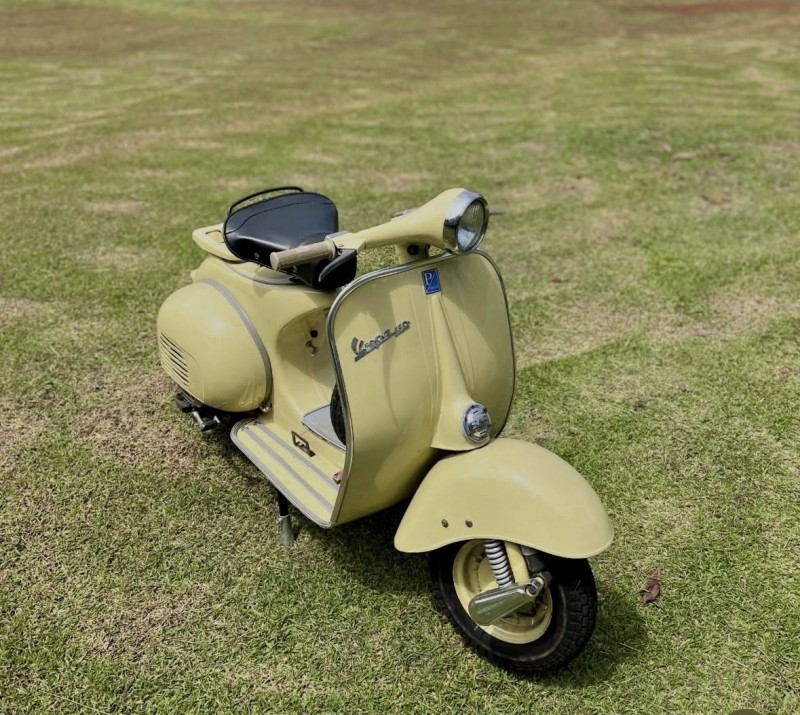 Vespa VBB 1962 Jaune Pâle : une restauration d’exception, carte grise de collection, proche Bordeaux 