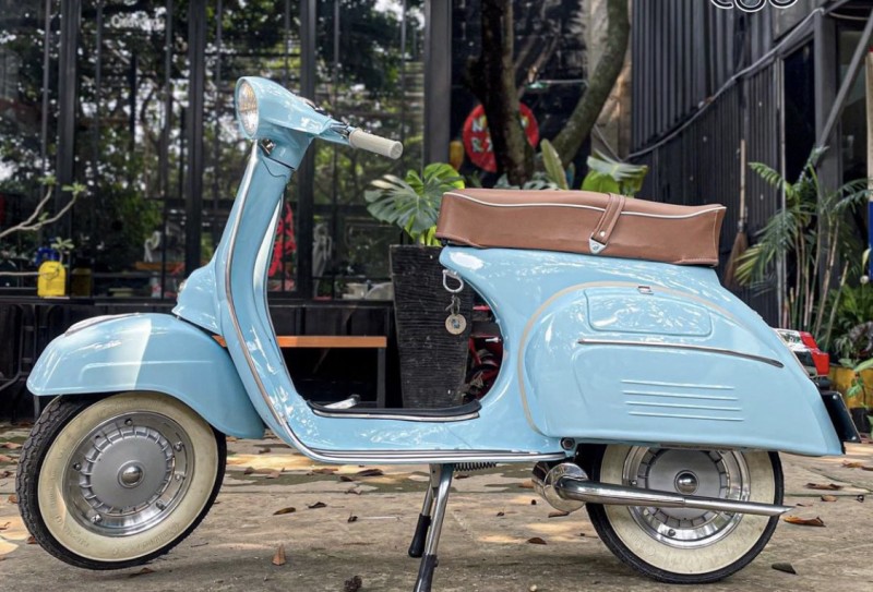 vente de vespa super 150 1966 entièrement restauré proche de st Rémy de Provence 