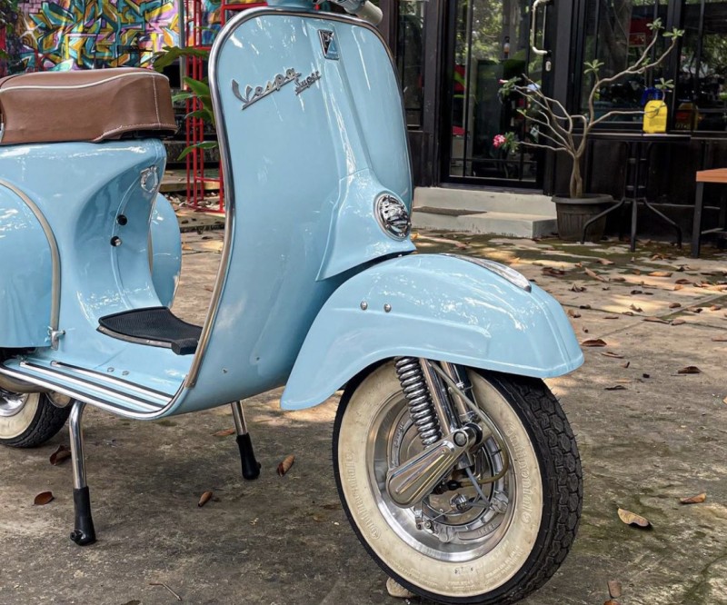 vente de vespa super 150 1966 entièrement restauré proche de st Rémy de Provence 