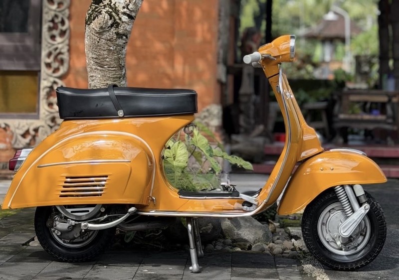 Vespa Super 1967 : l’icône intemporelle du scooter vintage italien, proche de bordeaux, carte grise collection 